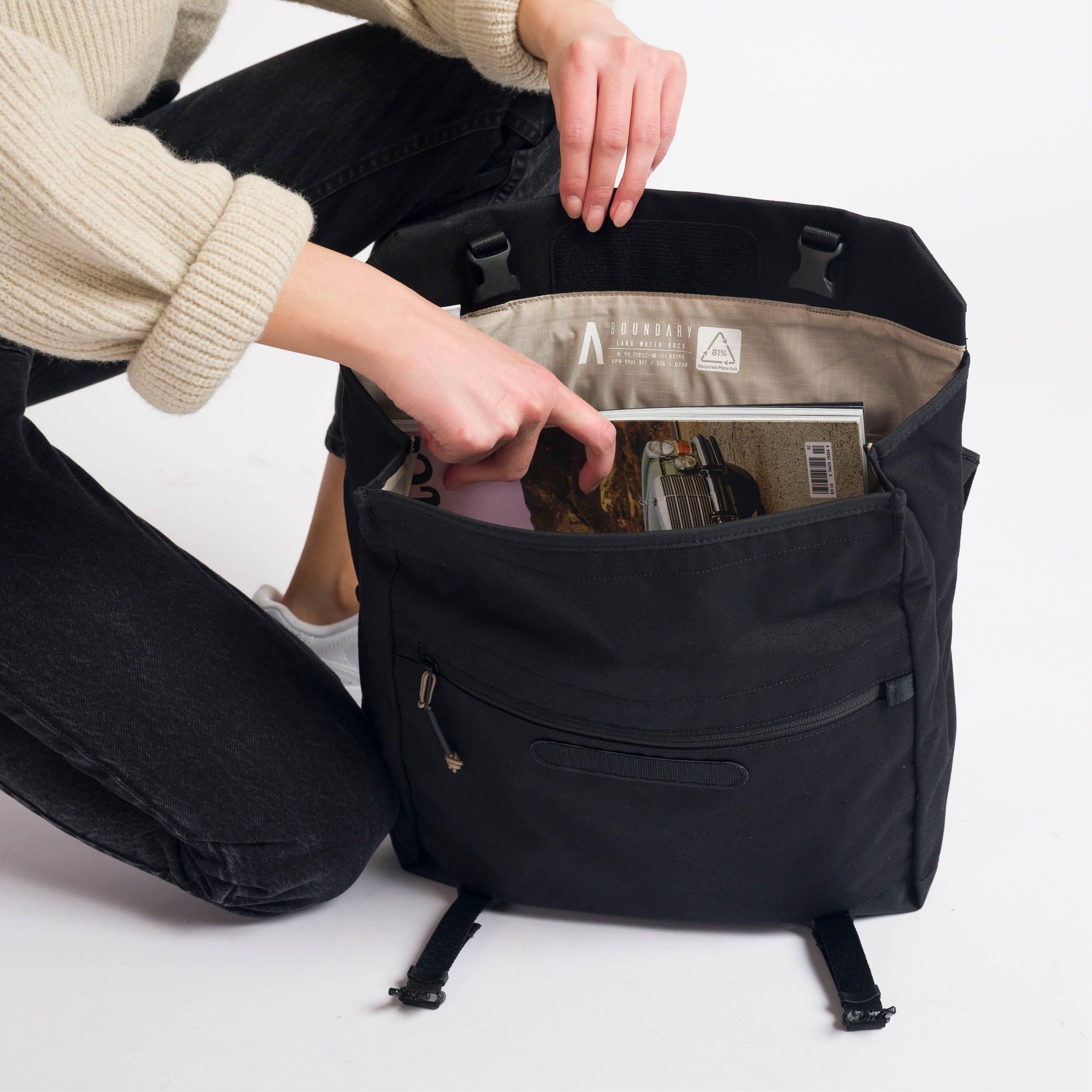 Rennen Shoulder Bag - Image 13